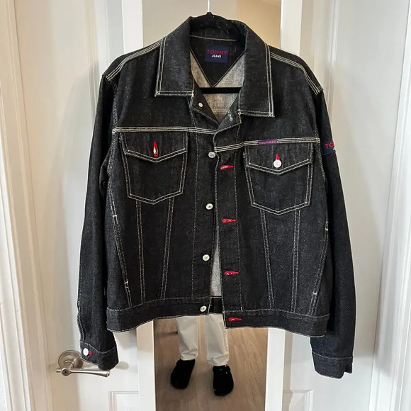 199 Vintage 1990's Tommy Jeans Baggy Black Jacket Size Medium - Picture 1 of 5